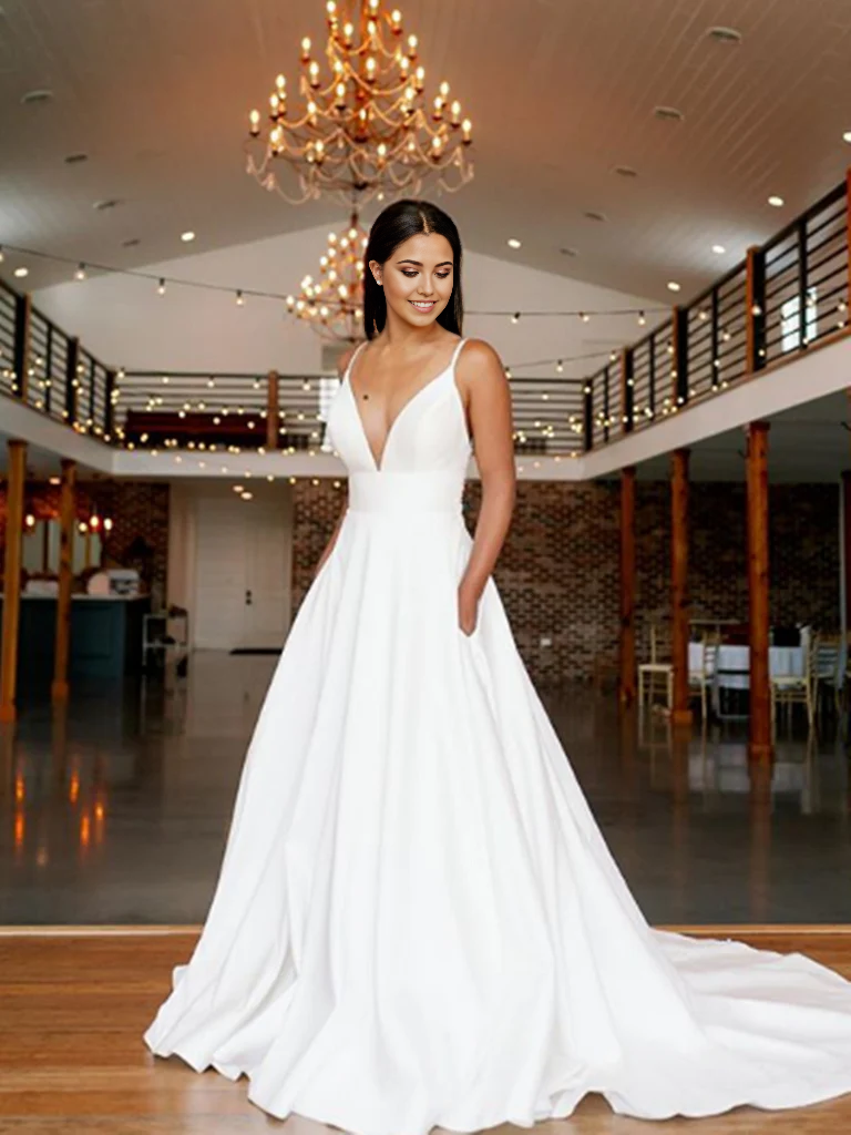 Vestidos de noche largos blancos de encaje con escote en V y corte A para novia